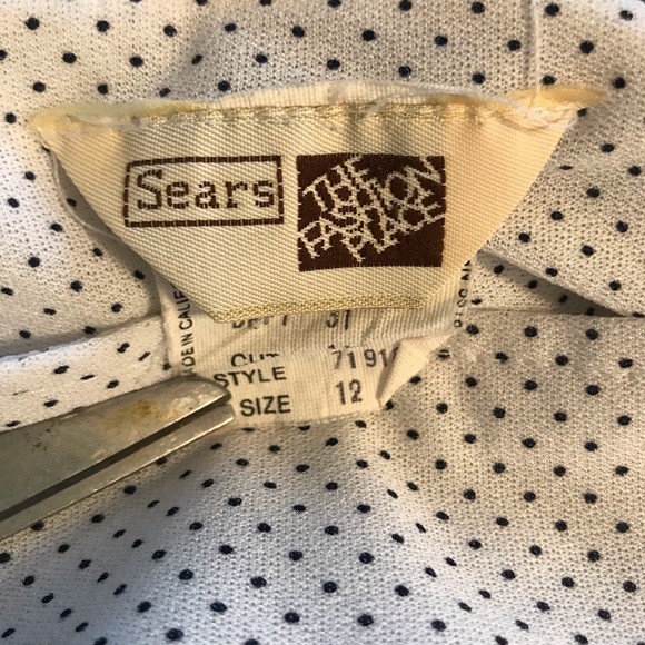 *CLEAR-OUT 3/18* THE FASHION PLACE DRESS - Picture 7 of 8